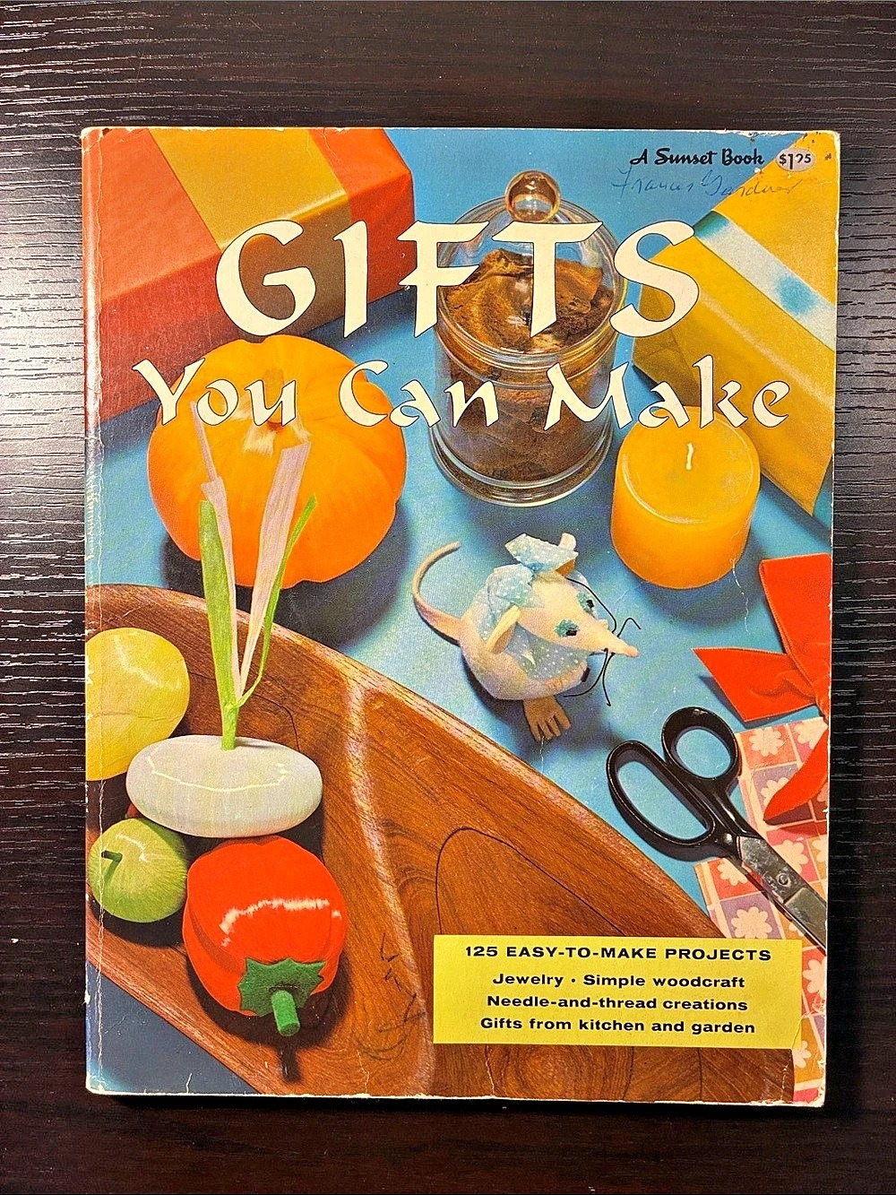 Sunset Books Gifts You Can Make Vintage DIY Gift Book